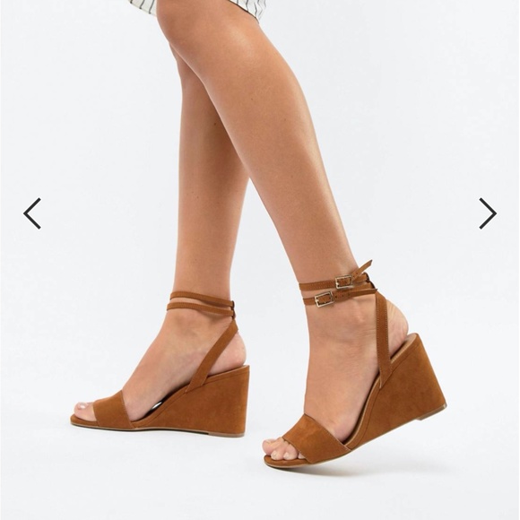 ASOS DESIGN Holt Sandal Block Heeled Wedges - Picture 2 of 2